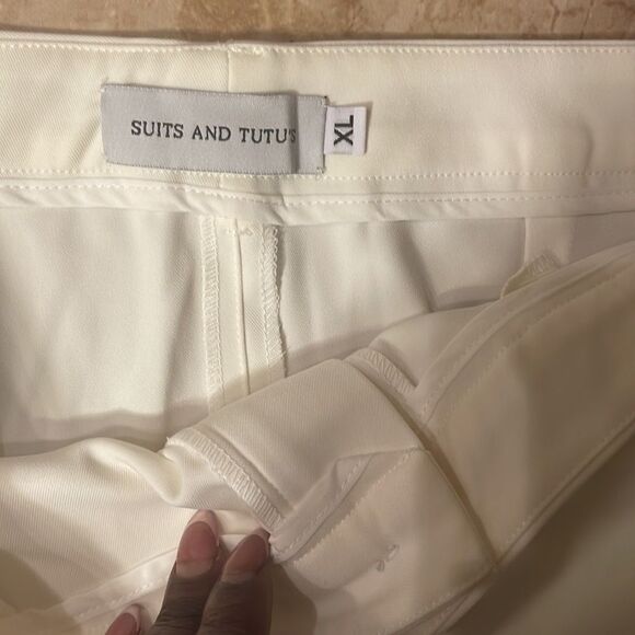 Off white Feathered bottom pants - Picture 3 of 5